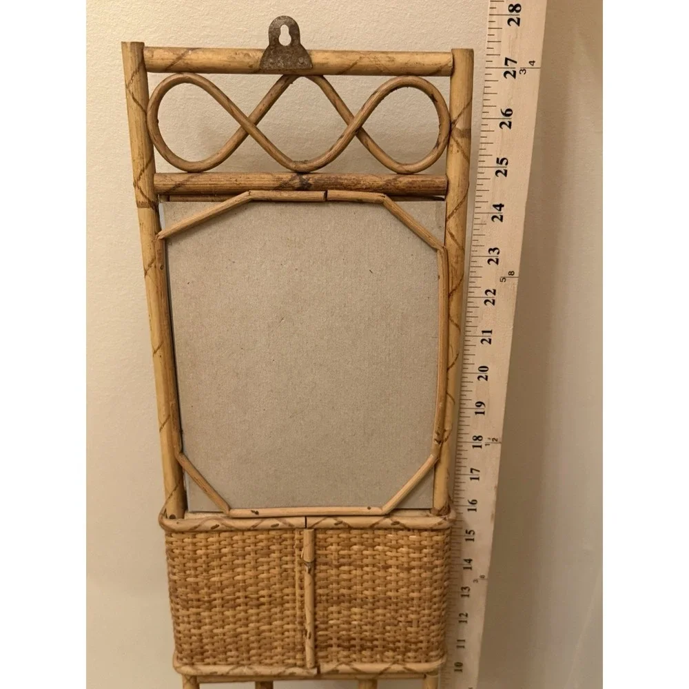 N/A vintage rattan